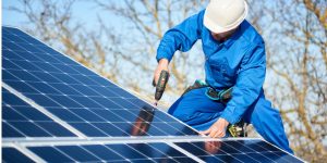 Installation Maintenance Panneaux Solaires Photovoltaïques à Crepey